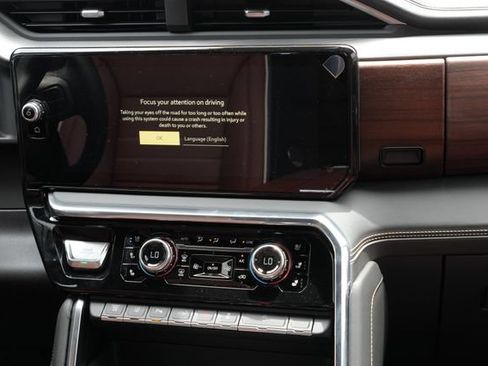 New 2026 GMC Sierra 2500 Denali Ultimate AWD/4WD image 13