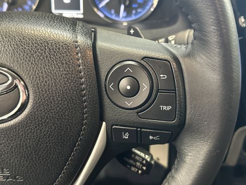 Used 2017 Toyota Corolla L image 29