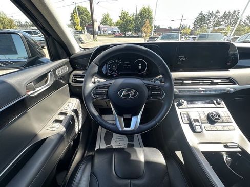 Used 2022 Hyundai Palisade Limited image 26