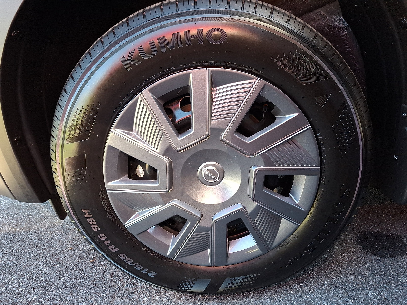 New 2027 Nissan Kicks S AWD/4WD image 4