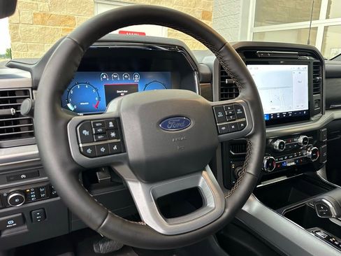 New 2025 Ford F150 Lariat w/ FX4 Off-Road Package image 38