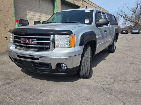 Used 2013 GMC Sierra 1500 SLE w/ Power Tech Package image 2