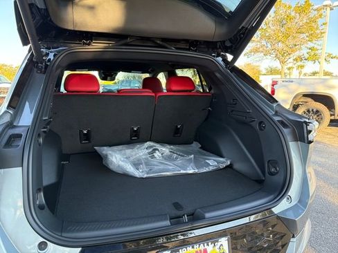 New 2026 Chevrolet Equinox EV RS image 10