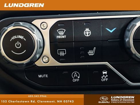 Used 2023 Jeep Gladiator Sport image 38