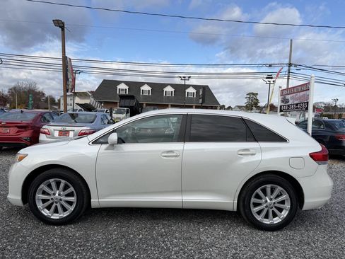 Used 2010 Toyota Venza image 5