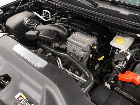 Certified 2022 Jeep Wagoneer Series III w/ Flexible Seating Group image 51