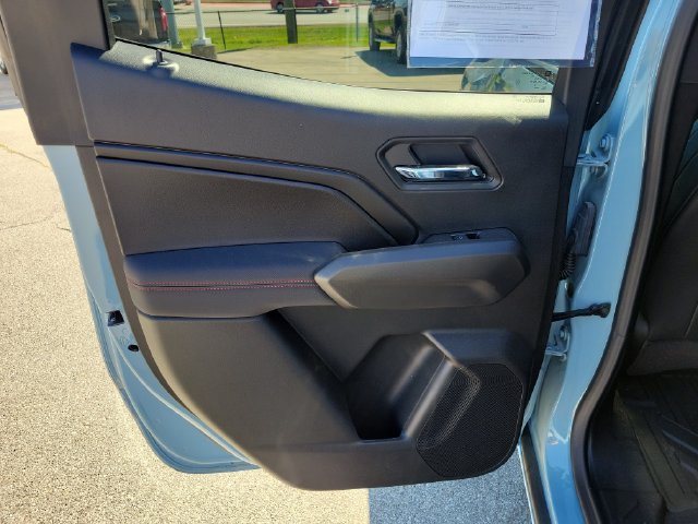 Used 2026 Chevrolet Colorado Z71 w/ Technology Package AWD/4WD image 16