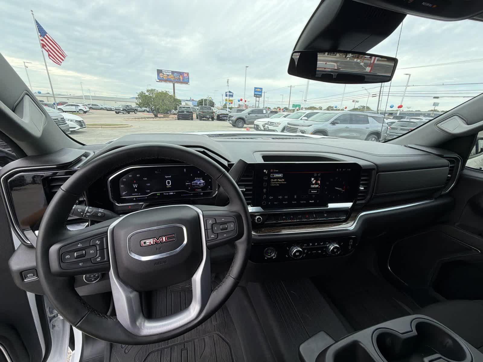 Used 2024 GMC Sierra 1500 Elevation RWD image 10