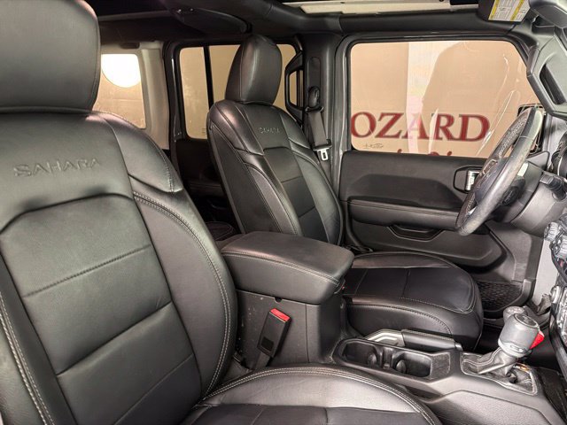 Used 2022 Jeep Wrangler Unlimited Sahara w/ Cold Weather Group AWD/4WD image 31