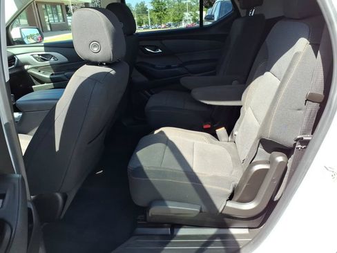 Used 2019 Chevrolet Traverse LT FWD image 11