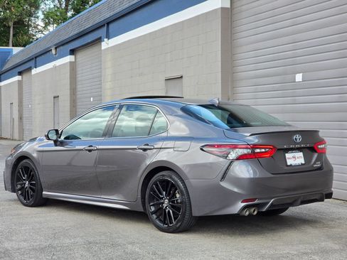 Used 2022 Toyota Camry XSE w/ Navigation Upgrade Package FWD image 6