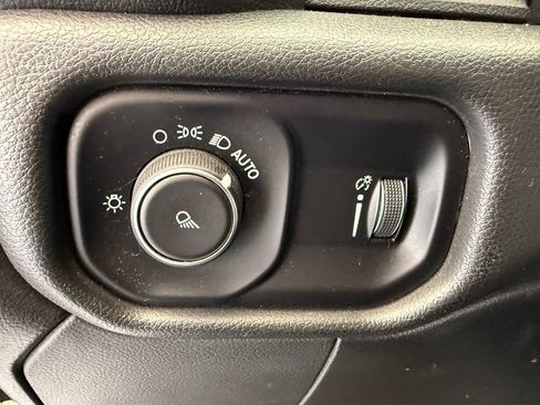 Used 2021 RAM 2500 Big Horn AWD/4WD image 18