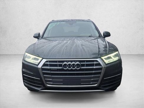 Used 2020 Audi Q5 2.0T Premium Plus w/ Premium Plus Package image 2