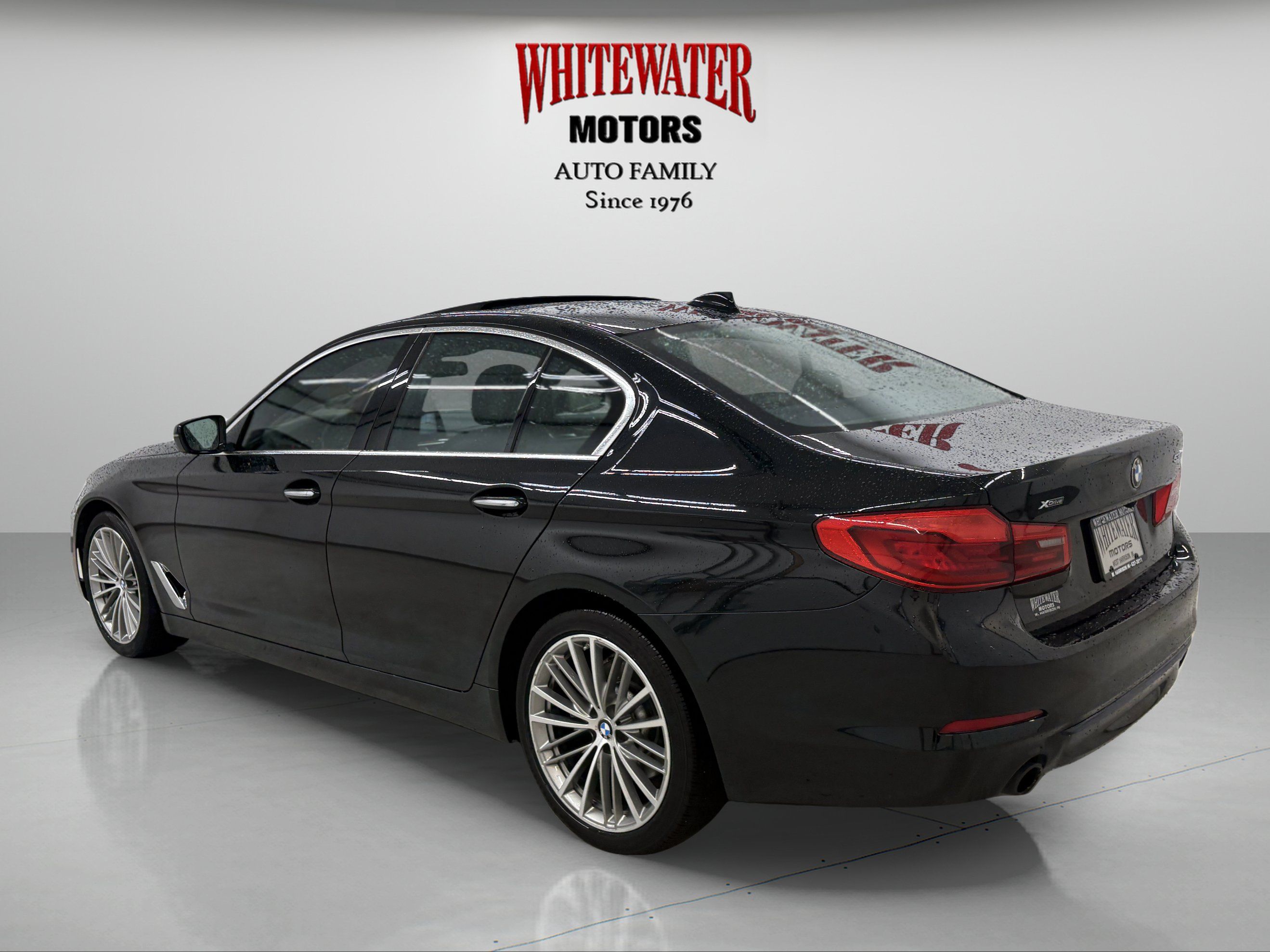 Used 2018 BMW 530i xDrive AWD/4WD image 2