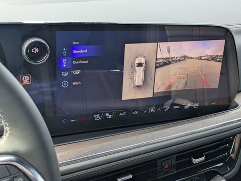 New 2026 Chevrolet Suburban High Country image 21