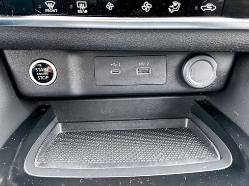 Used 2023 Nissan Rogue SV AWD/4WD image 32