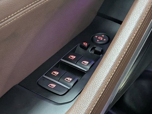 Used 2021 BMW X6 xDrive40i w/ M Sport Package image 26