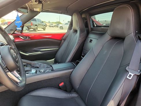 Used 2023 MAZDA MX-5 Miata Grand Touring w/ Weather Package RWD image 8