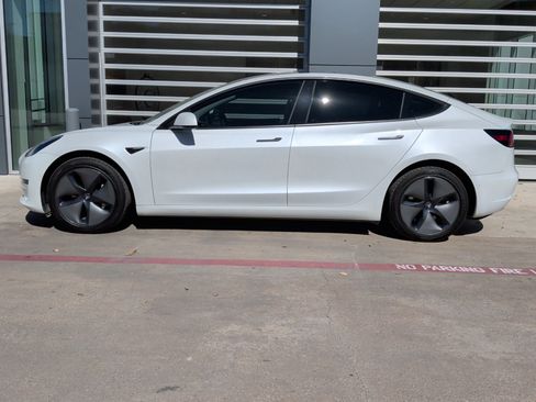 Used 2020 Tesla Model 3 Standard Range image 7