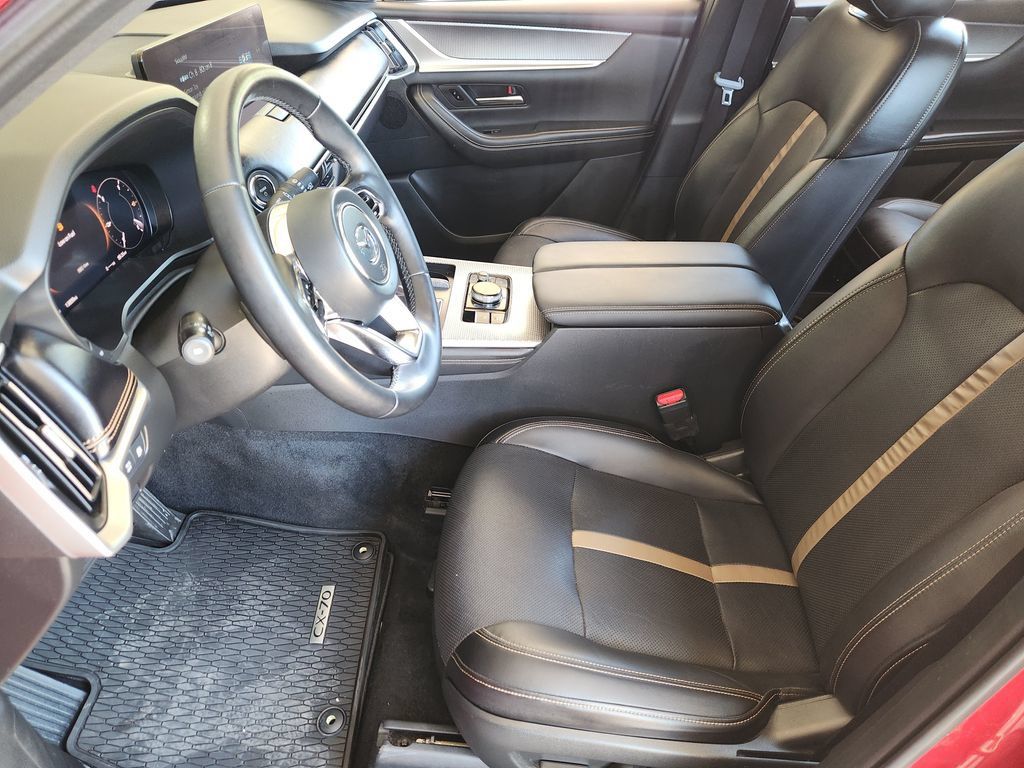 Certified 2025 MAZDA CX-70 Plug-In Hybrid w/ Premium Plus AWD/4WD image 11