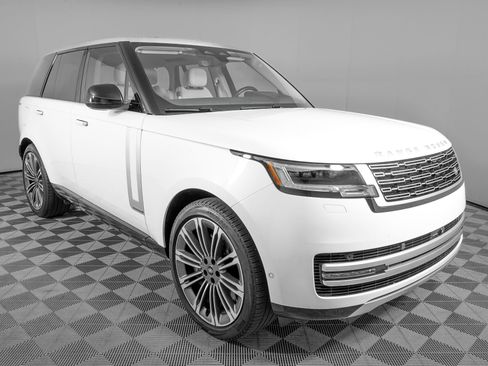 Used 2023 Land Rover Range Rover Autobiography AWD/4WD image 2