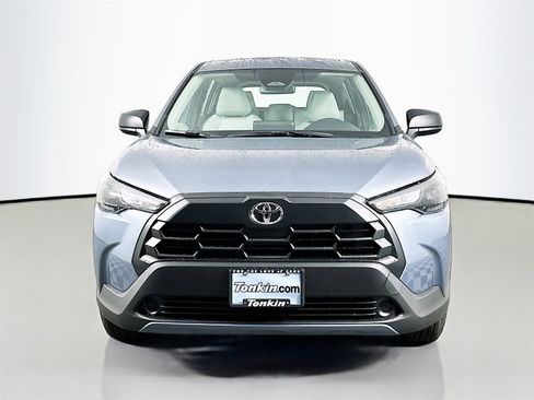 New 2026 Toyota Corolla Cross L image 2