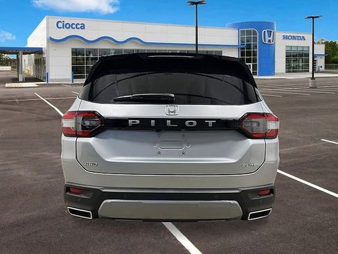New 2026 Honda Pilot Elite image 4