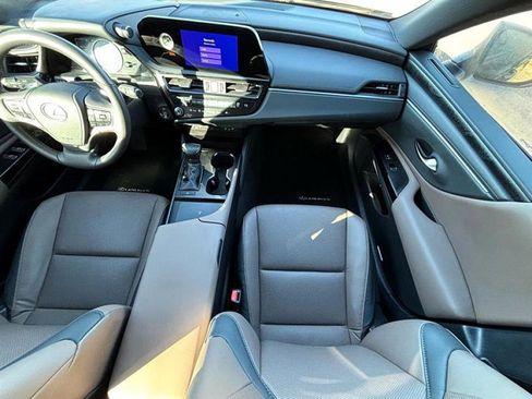 Used 2024 Lexus ES 350 Premium image 13