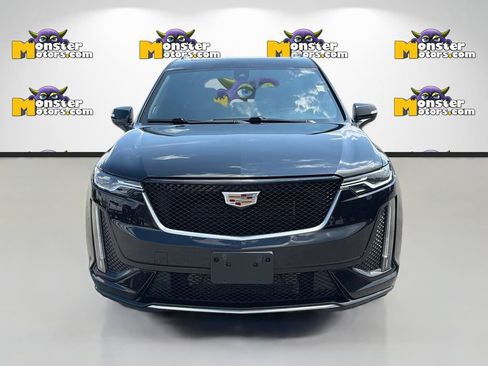 Used 2023 Cadillac XT6 Sport AWD/4WD image 2