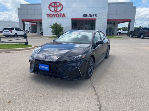 New 2026 Toyota Camry XSE FWD image 2