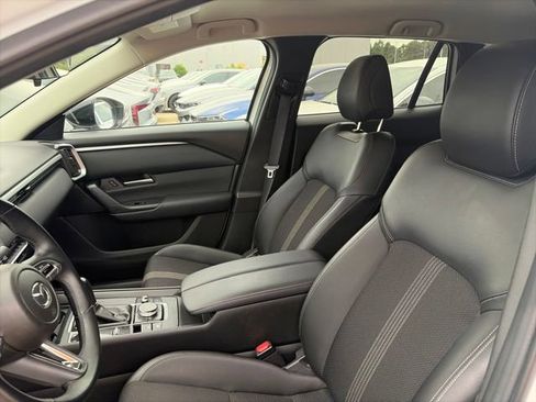 Used 2025 MAZDA CX-50 AWD 2.5 S w/ Preferred Package image 4