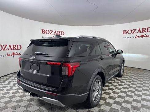 New 2026 Ford Explorer Platinum image 7