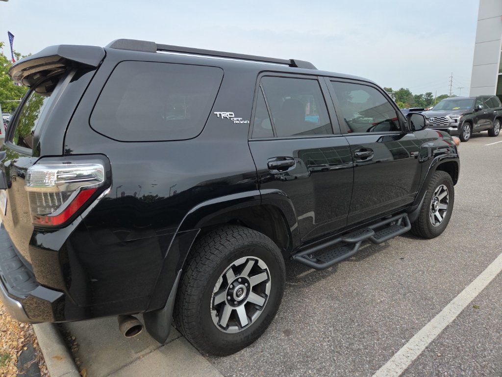 Used 2021 Toyota 4Runner TRD Off-Road Premium w/ Moonroof Package AWD/4WD image 3