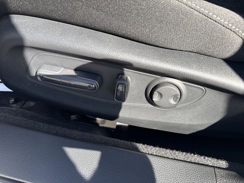 Used 2025 Honda Accord SE image 16