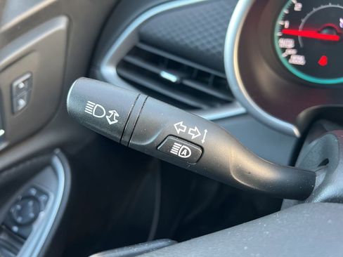 Used 2025 Chevrolet Malibu LT image 14