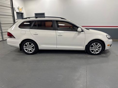 Used 2011 Volkswagen Jetta TDI FWD image 6