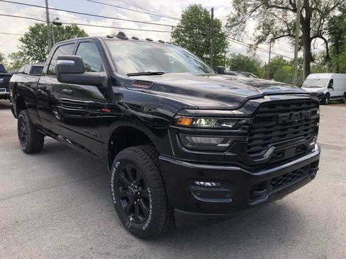 New 2025 RAM 2500 Big Horn image 7