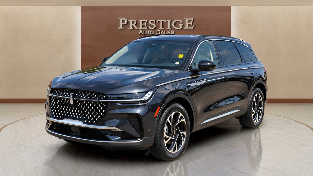 Used 2024 Lincoln Nautilus Premier w/ Equipment Group 102A AWD/4WD image 13