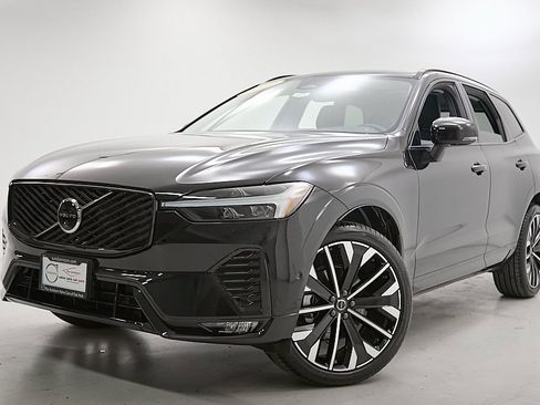 New 2026 Volvo XC60 B5 Ultra w/ Protection Package Premier image 2