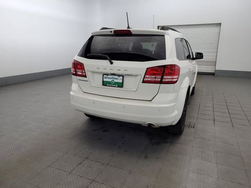 Used 2020 Dodge Journey SE w/ SE Popular Equipment Group FWD image 7