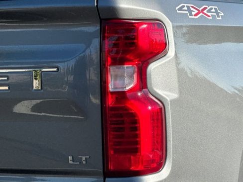 Used 2021 Chevrolet Silverado 1500 LT image 13