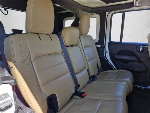 Used 2018 Jeep Wrangler Unlimited Sahara w/ LED Lighting Group image 18