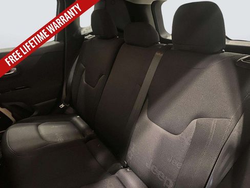 Used 2017 Jeep Renegade Sport w/ Power & Air Group AWD/4WD image 25