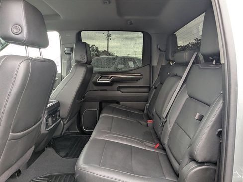 Used 2023 Chevrolet Silverado 1500 LTZ w/ Z71 Off-Road Package image 13