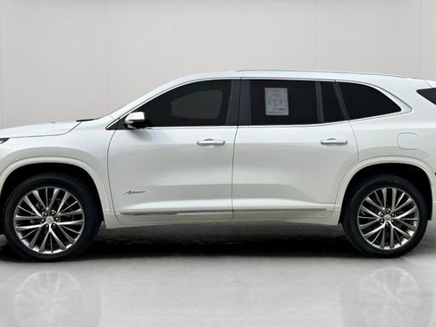 Used 2025 Buick Enclave Avenir w/ Super Cruise Package AWD/4WD image 9