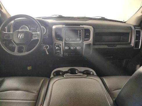 Used 2022 RAM 1500 Tradesman w/ Chrome Appearance Group image 13