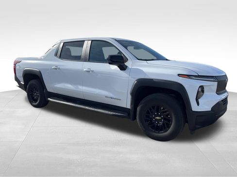 Used 2024 Chevrolet Silverado EV W/T image 3