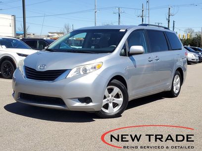 Used 2014 Toyota Sienna LE