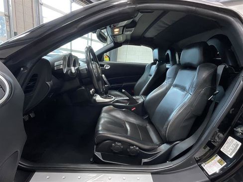 Used 2006 Nissan 350Z Grand Touring RWD image 11