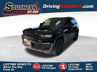 Used 2025 Jeep Grand Cherokee Limited w/ Black Appearance Package
